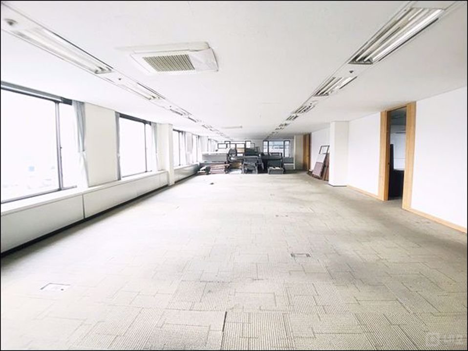 ●시청역 을지로입구역 초 역세권 위치! 대로변 대형 인프라 사무실 임대 매물의 1번째 사진