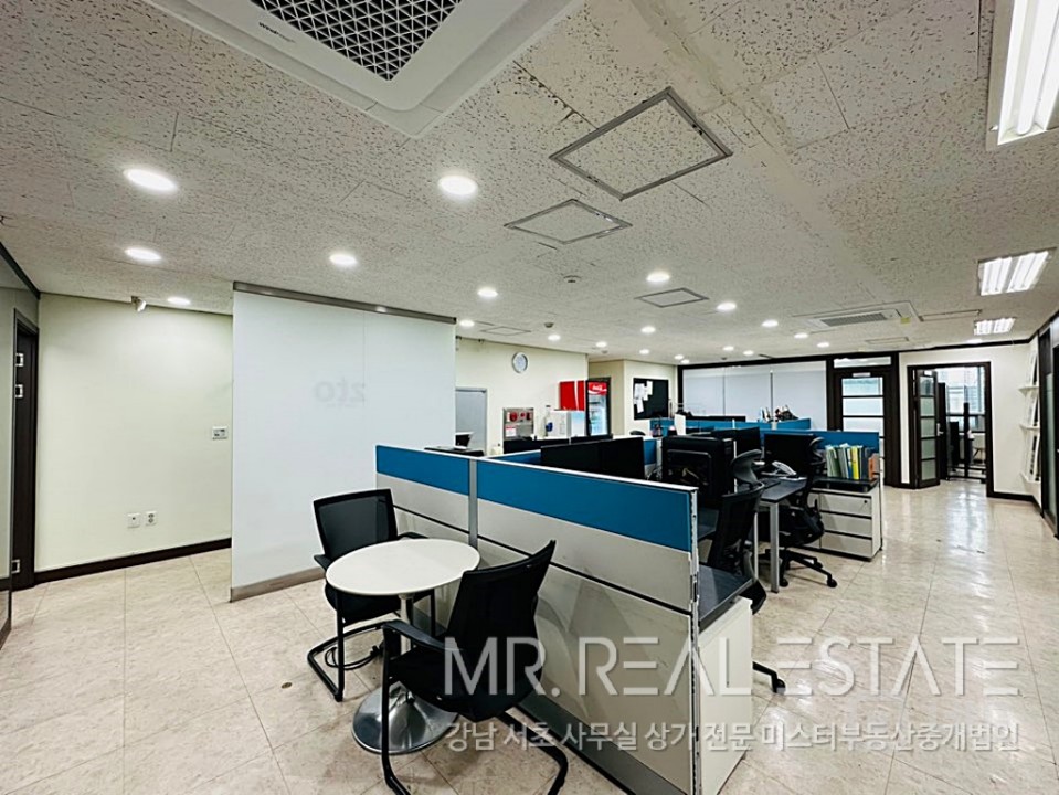 실사진 선릉역 4분 자주식주차 깔끔한사무실 가성비 엘베 매물의 3번째 사진