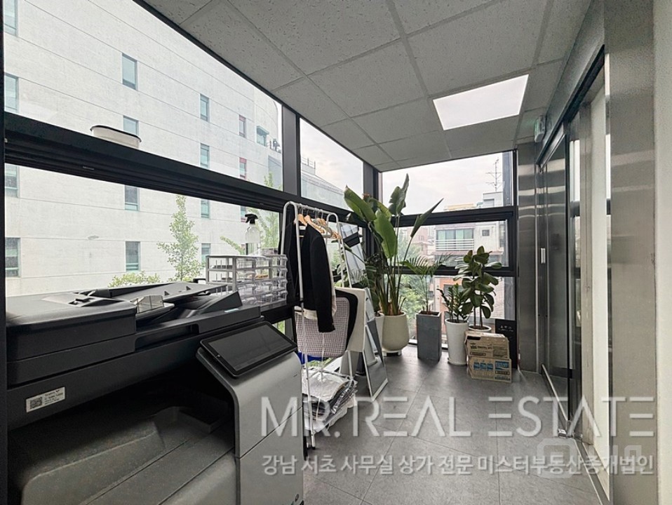 실사진 선릉역인근 학원라인 주차10대 통사옥 S급인테리어 매물의 7번째 사진