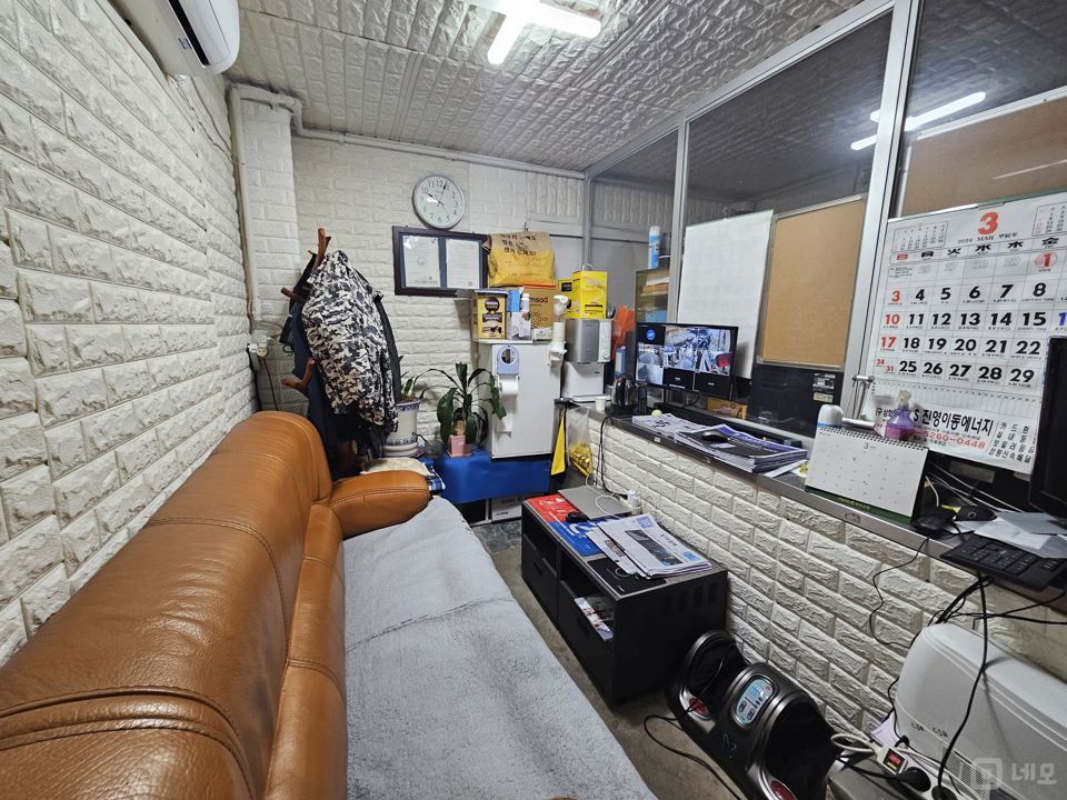 접근성 좋은 대로변 1층 전농동 세차장 매물의 3번째 사진
