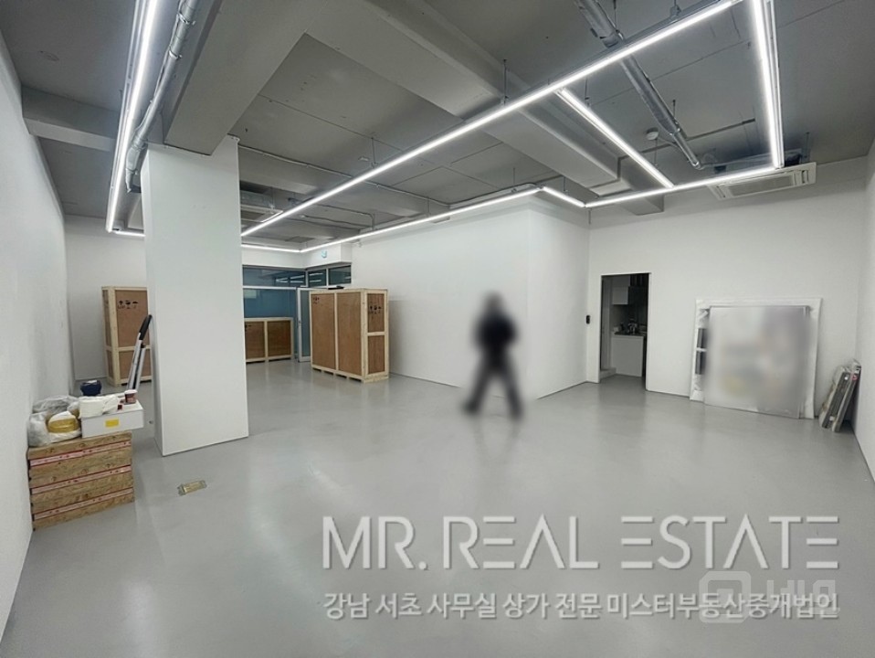 선정릉역.3분.1층.주차가능.내외관컨디션ACE 매물의 3번째 사진