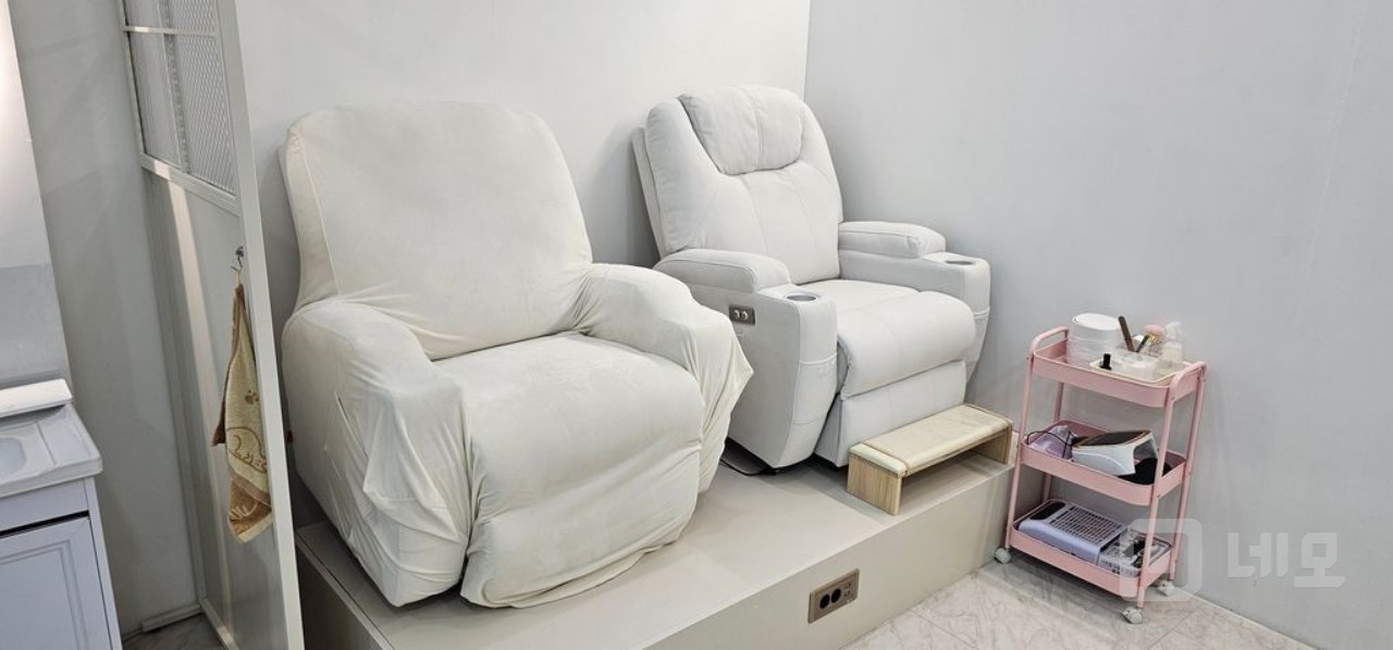 노출도 굿 네일아트 몸만들어오면 되는 상가 매물의 7번째 사진