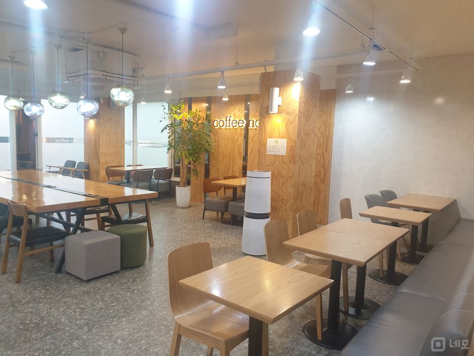 중앙대학교 인근에 위치한 1층 상도동 카페 매물의 2번째 사진