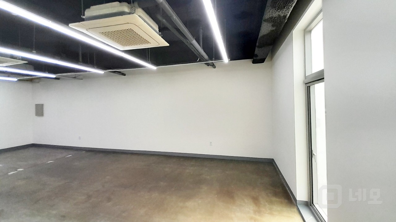 🏢 [신수동 2층] 신축급 근생상가✨ 엘리베이터·주차 완비! 매물의 11번째 사진