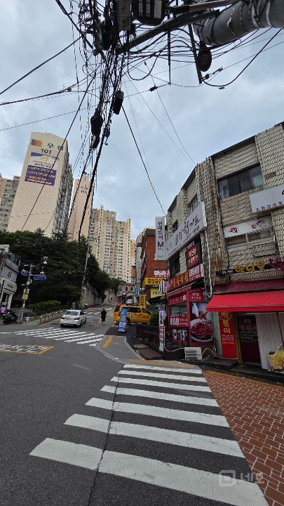 대단지 아파트 초입 코너자리 유동인구 많음 분식및 무인샾 다양한용도가능 매물의 3번째 사진