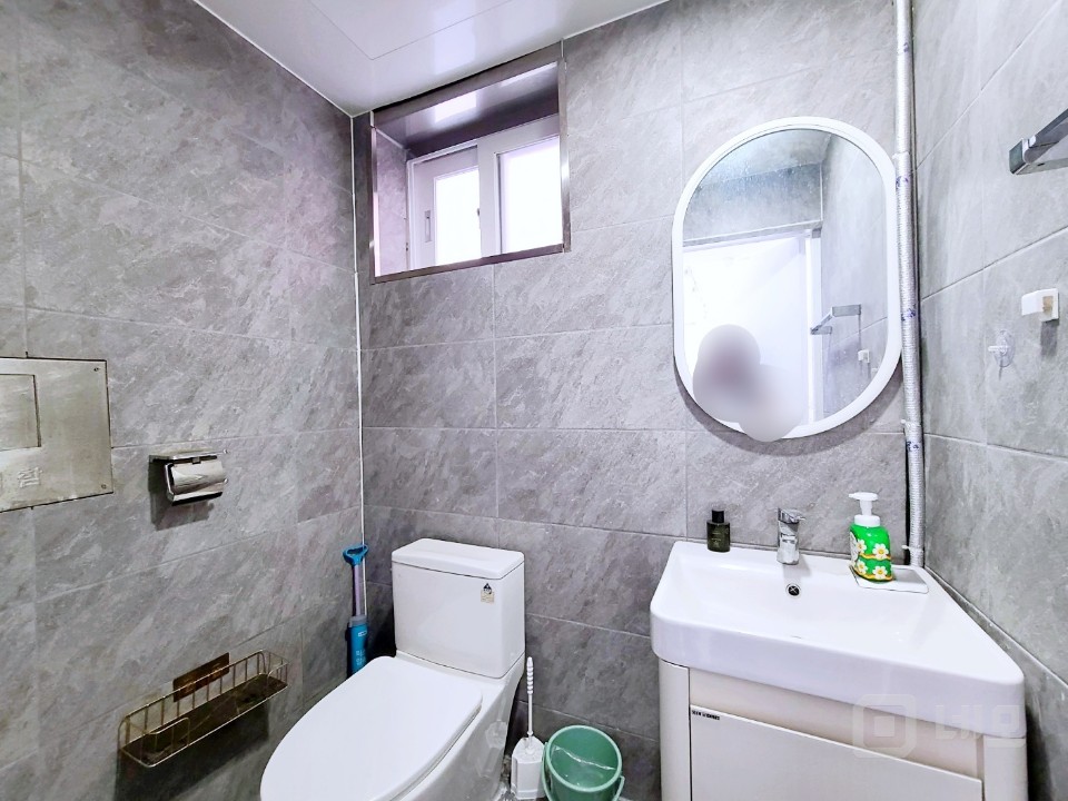 초역세권, 엘베 有, 화이트톤 인테리어, 내부화장실 매물의 5번째 사진