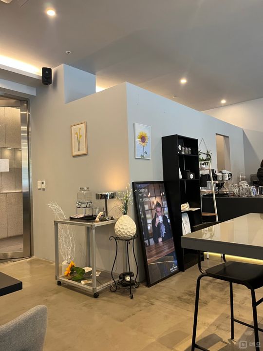 종로구 적선동 접근성좋은 3층 상가 임대 매물의 1번째 사진