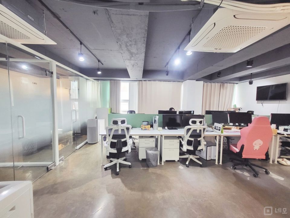 강남구청역 가까운 특급 인테리어 디자인 사무공간 테라스는 덤 매물의 5번째 사진