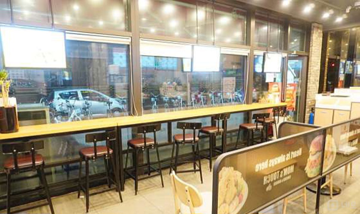 항동 전수양도 가능한 패스트푸드점 매물의 4번째 사진
