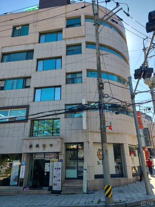 명륜 1가 코너 자리에 위치한 과일 판매점 매물의 7번째 사진
