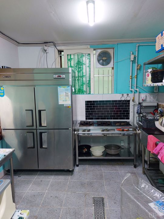 월세가 저렴한 1층 덕천동 점포 매물의 2번째 사진