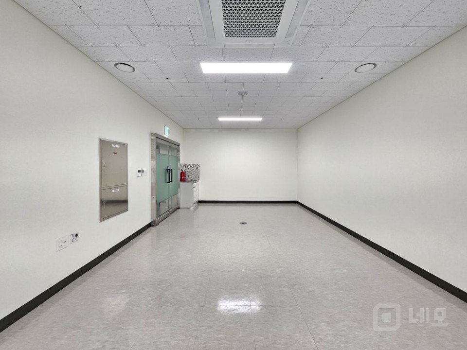 실13평 룸1 탕비 청소완료, 즉시입주가 매물의 5번째 사진