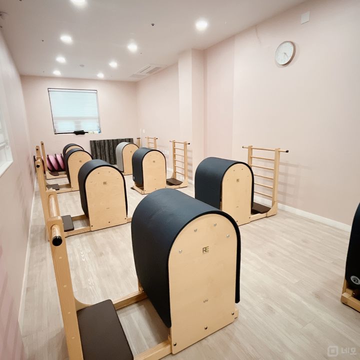 동수원 사거리 코너에 위치한 5층 우만동 필라테스 매물의 4번째 사진