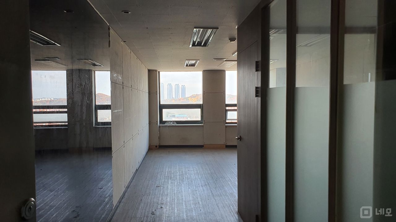 구청뒤대로변 사무실 교습소 공방 스튜디오추천 화정역5분 대로변 매물의 2번째 사진