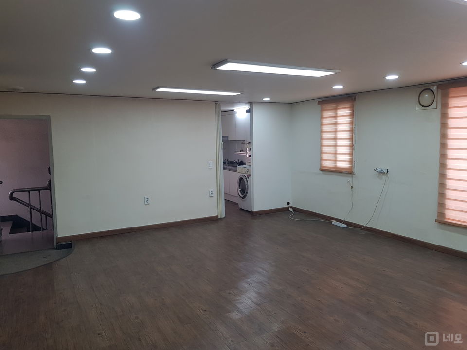 평수대비월세파격저렴내부화장실냉난방기싱크대냉장고옵션보안완벽 개인사무실 추천 매물의 12번째 사진