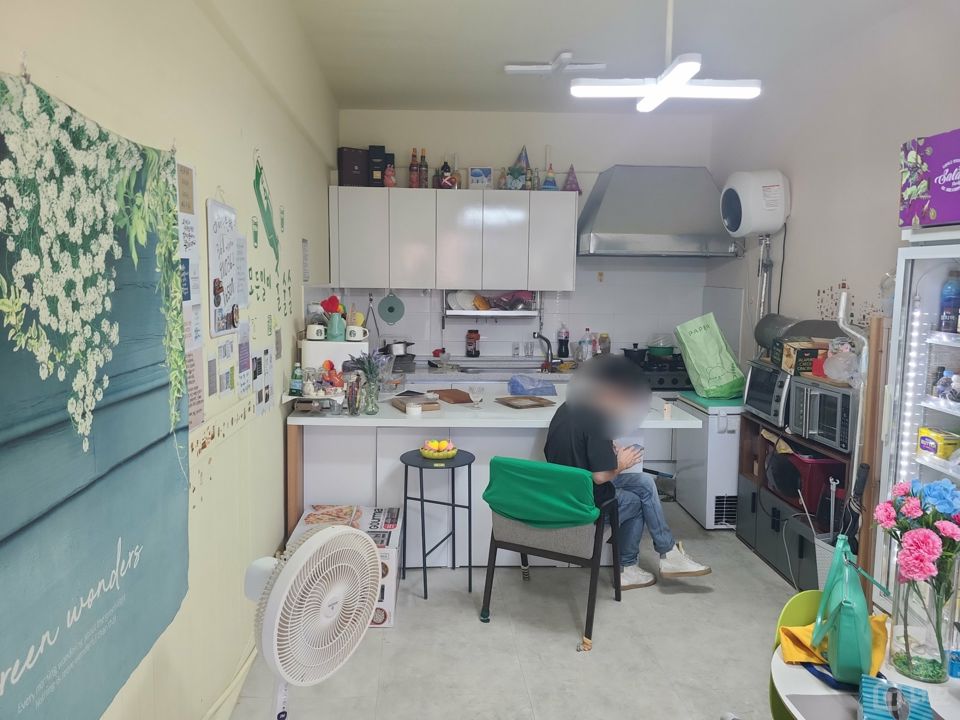 암사동 복합상권에 위치한 도시락 전문점 매물의 1번째 사진