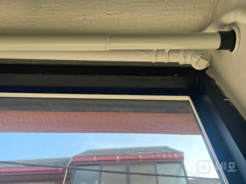 10.5평 채광좋은 통창 주차무 매물의 11번째 사진