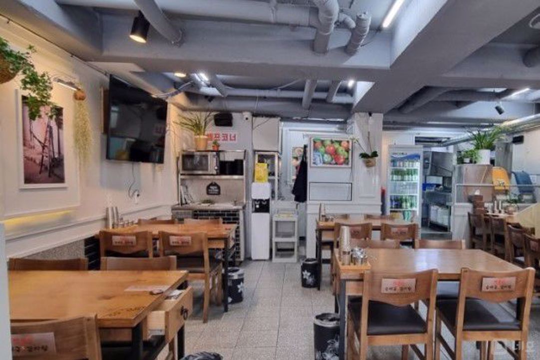 우장산역 초역세권, 시설, 인테리어 완비,  단골고객 많은 식당 매물의 1번째 사진