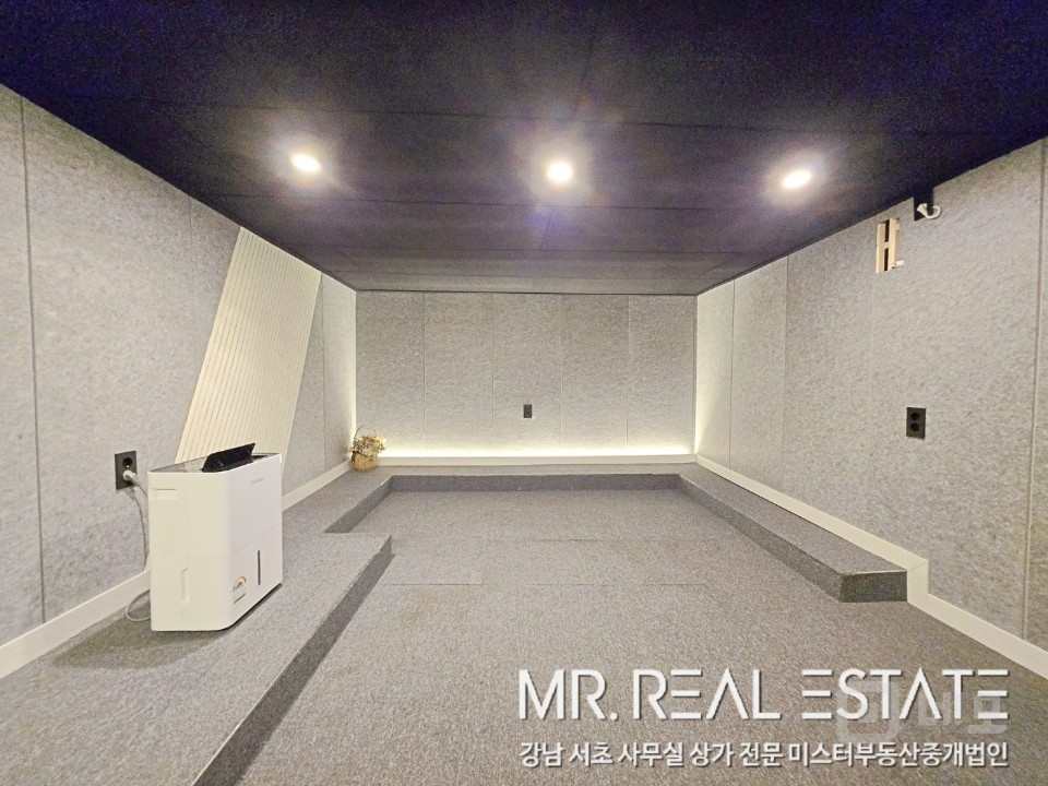 ★고즈-넉한 소형단독사옥.가성비甲.모든업종수용★ 매물의 2번째 사진