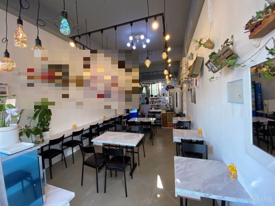 골목 코너 1층 가시성 좋은 상동 돈까스/냉면 전문점 매물의 2번째 사진