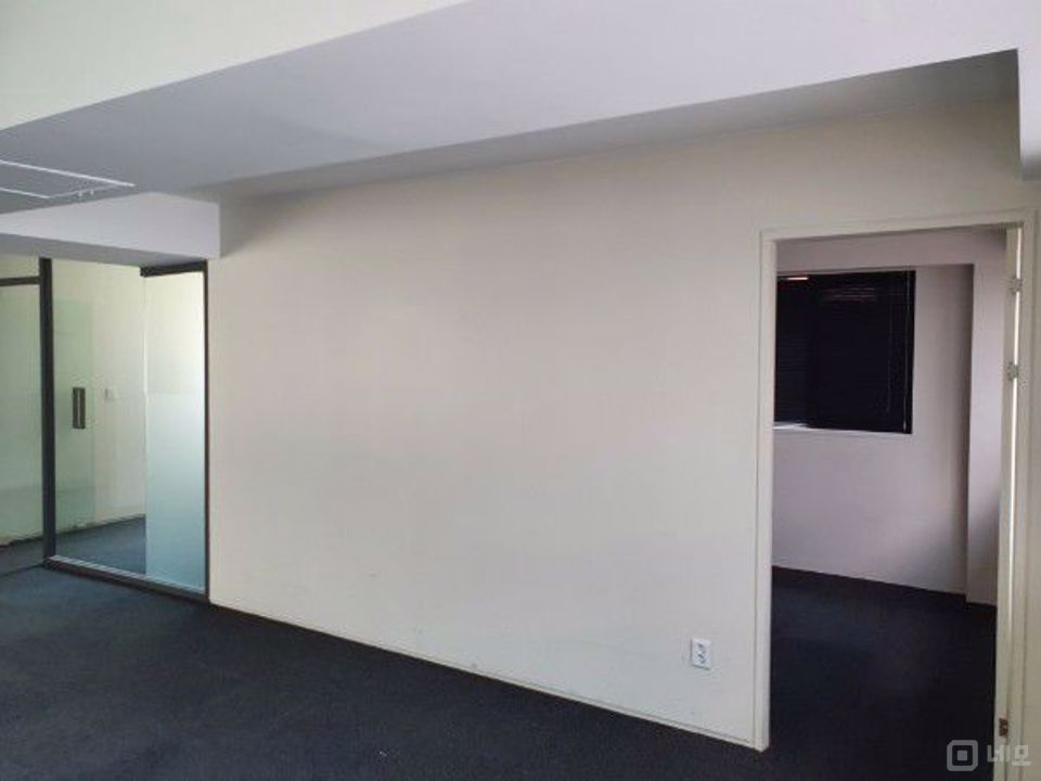 신사동 3층 카페로도 임차 가능한 사무실 매물의 4번째 사진