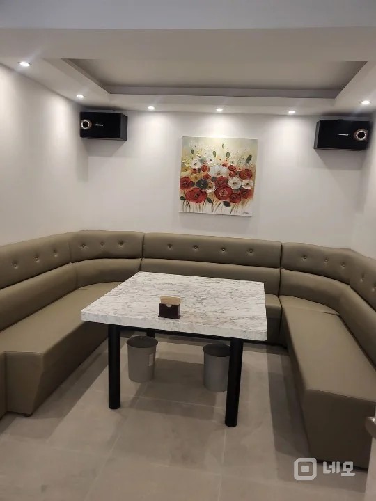 강남대로변 노래주점(주류 판매 가능) 매물의 2번째 사진