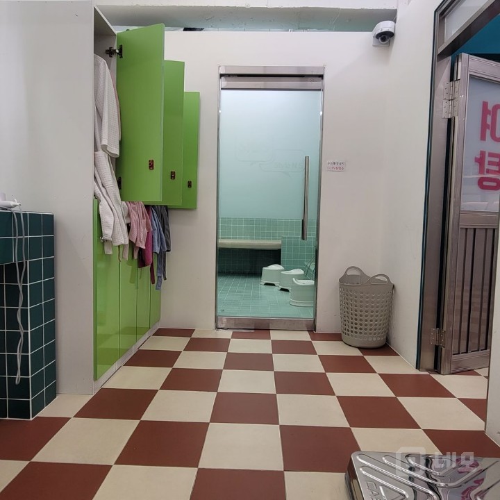 1층 가시성 + 2층 확장성, 건대입구 상권 27평 상가 매물의 5번째 사진