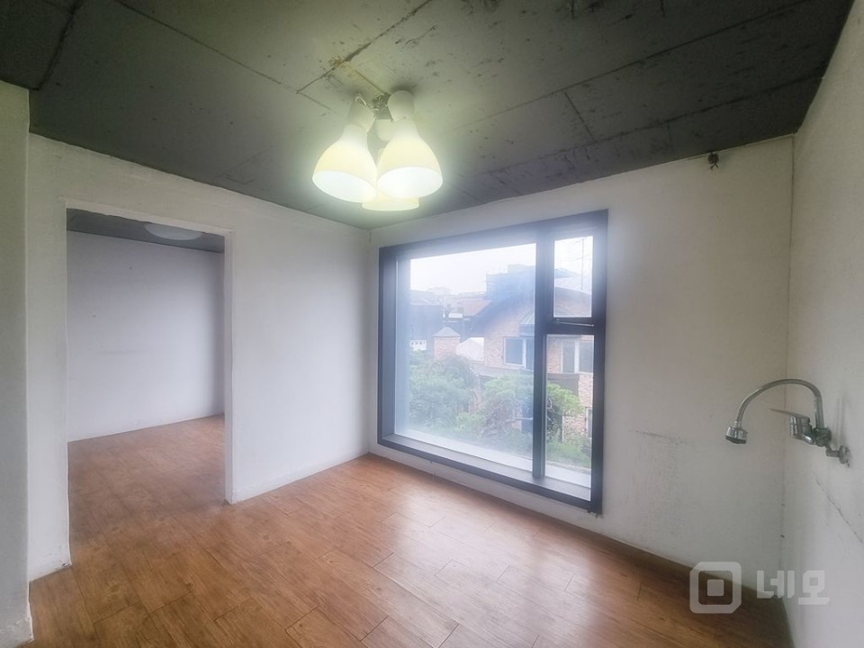 홍대 합정역 메타폴리스 뒤 가성비 아주좋은 상가사무실!! 매물의 3번째 사진