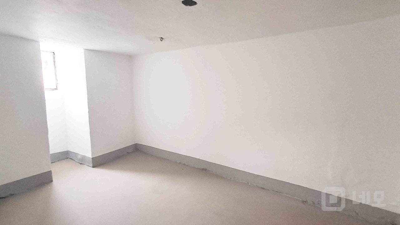 🏢 [답십리역 1층 소형 상가] 리모델링 완료, 권리금 없이 입주! 매물의 5번째 사진