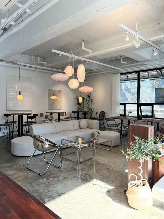 (식품제조 가능)연희동 로스터리 카페 양도 매물의 1번째 사진