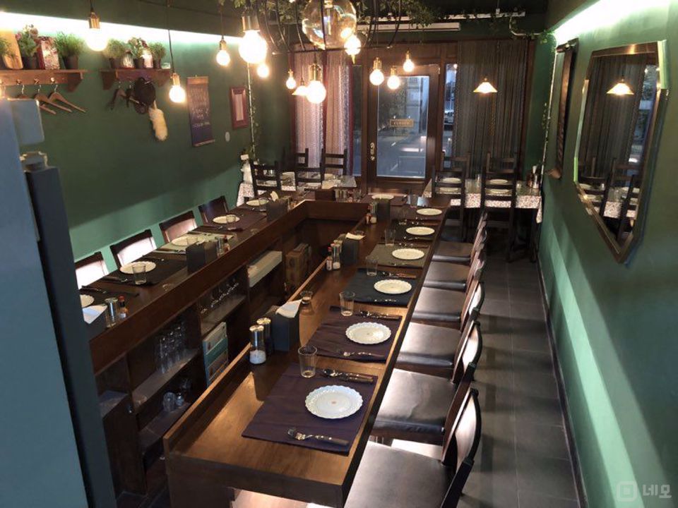 역촌동 인테리어 최상, 분위기 좋은 1층 술집 매물의 3번째 사진