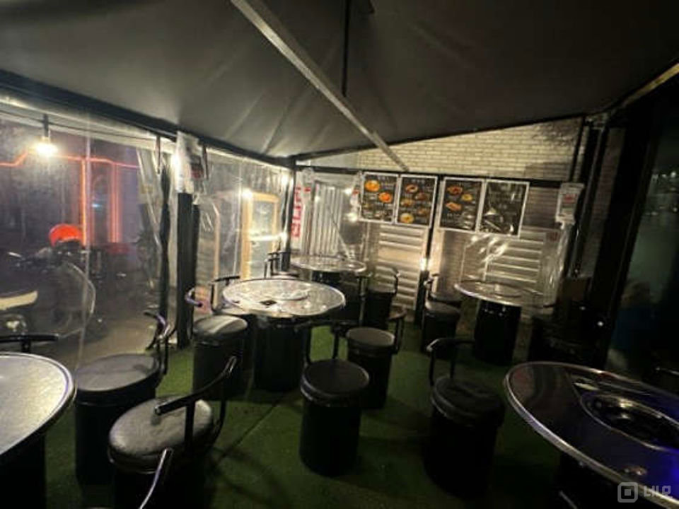 서교동 번화가에 위치한 실내포차 매물의 6번째 사진