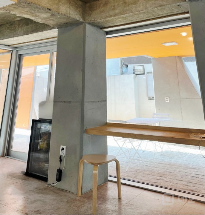 사진有 서촌 자하문로 사거리 이면 통창 테라스 카페 매물의 4번째 사진