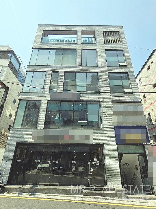 신사역30초.단독테라스.인테리어ACE.루프탑.신축급내외관 매물의 20번째 사진
