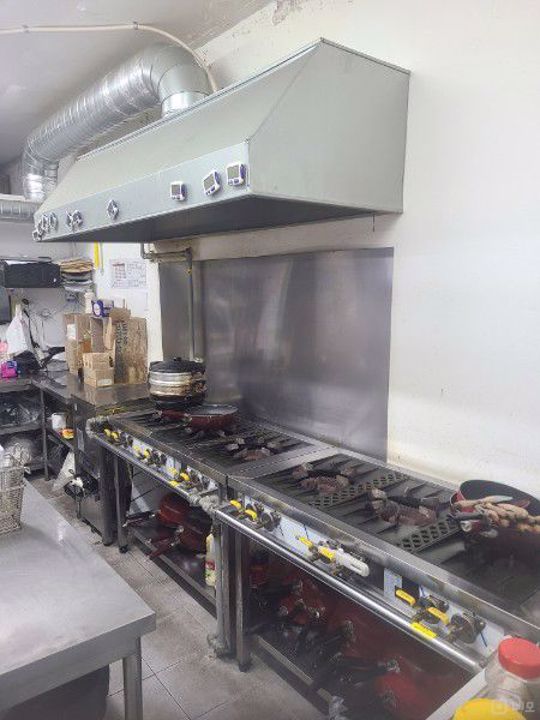 신당동 시설 완비 되어 있는 공유 주방 매물의 1번째 사진