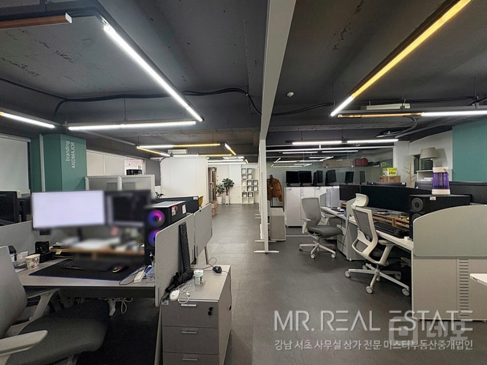 도산대로 이면 가성비ACE사무실 엘베有 단독출입문O 매물의 5번째 사진