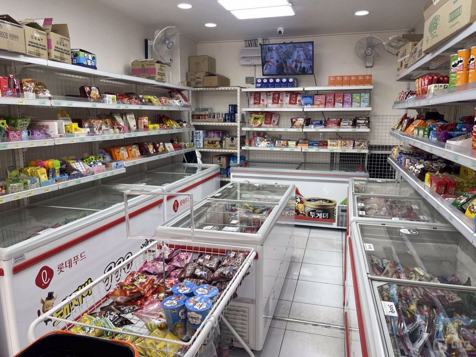 신월동 경창시장 초입, 입지조건 좋은 아이스크림판매점 매물의 2번째 사진