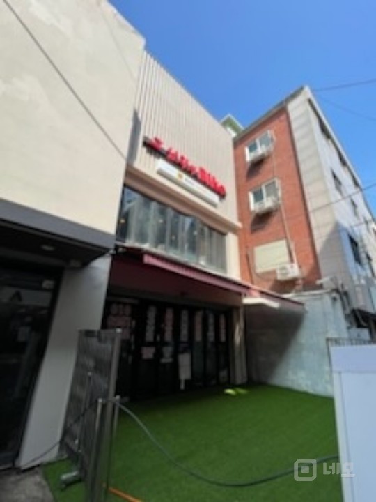 리모델링된 모두의 거리 먹자상권 상가 매물의 2번째 사진