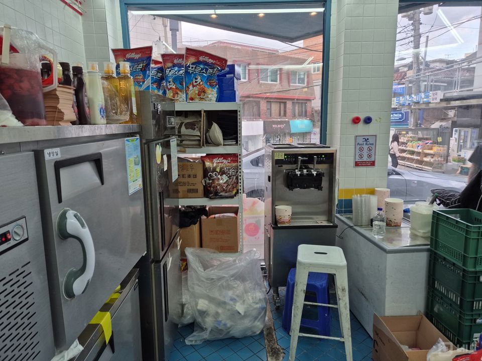 서교동 전체 양도 가능한 요거트 전문점 매물의 6번째 사진