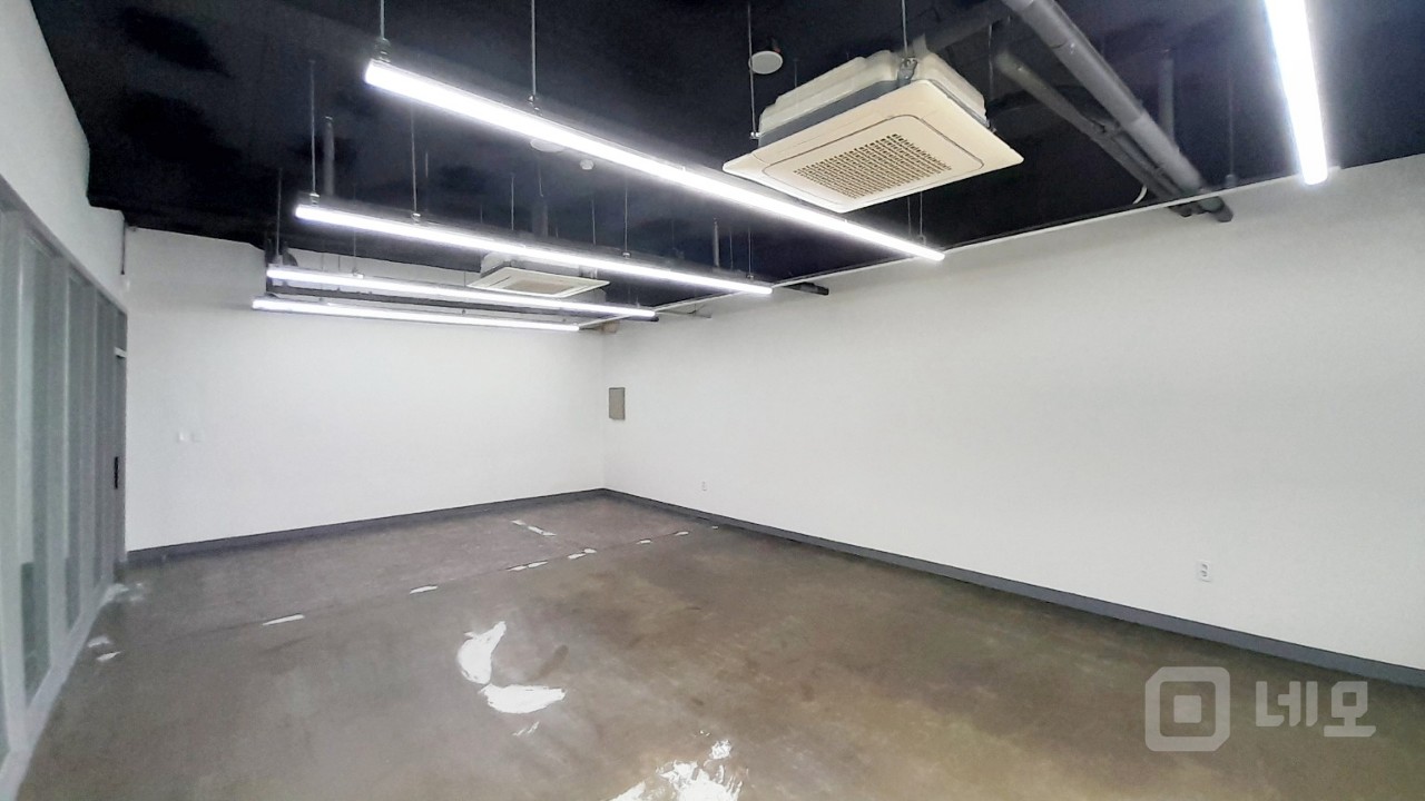 🏢 [신수동 2층] 신축급 근생상가✨ 엘리베이터·주차 완비! 매물의 10번째 사진