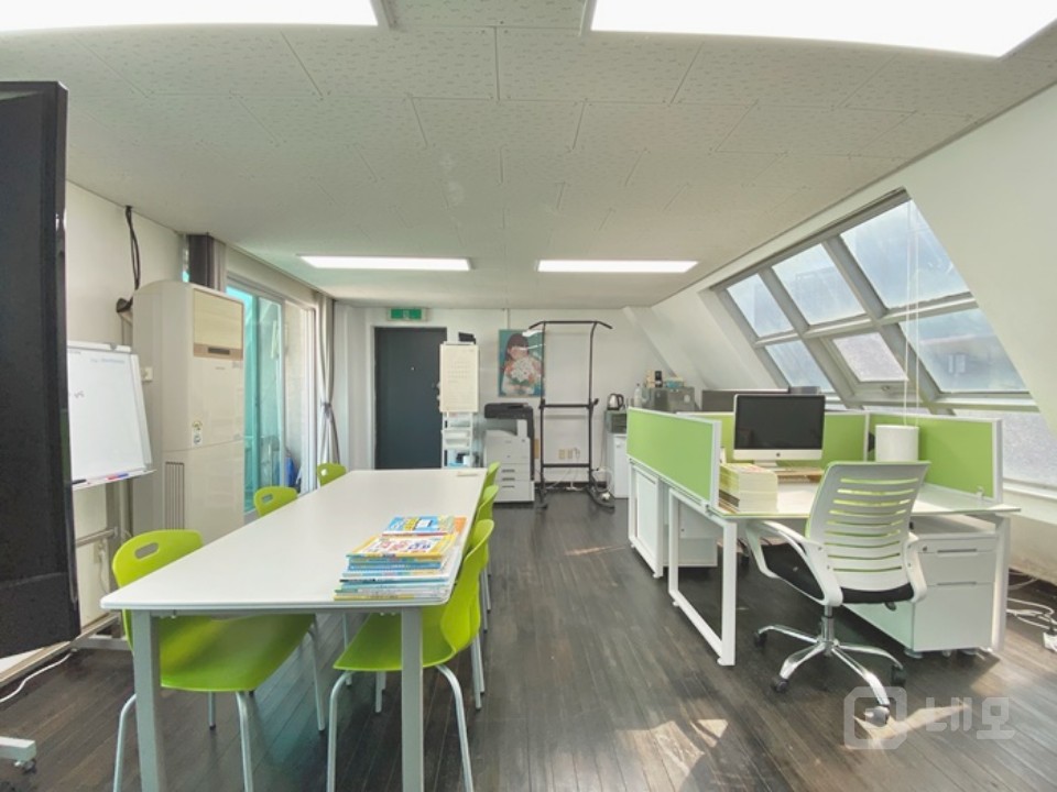 SY 무권리 메세나 폴리스 인근 가성비 좋은 유니크한 사무실 매물의 4번째 사진