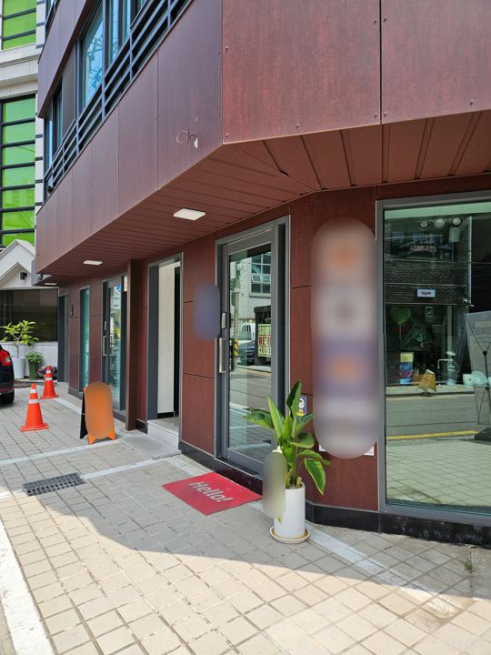 동선동 성신여대입구역 역세권, 깔끔하고 고급스러운 인테리어의 네일샵 매물의 6번째 사진