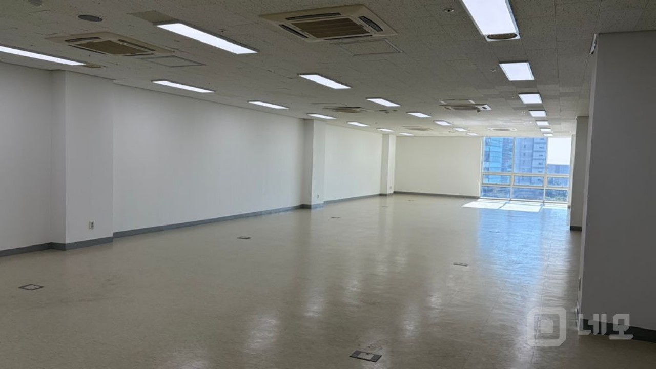 DMC첨단산업센터 212-1호 (DMC지원시설) 매물의 3번째 사진