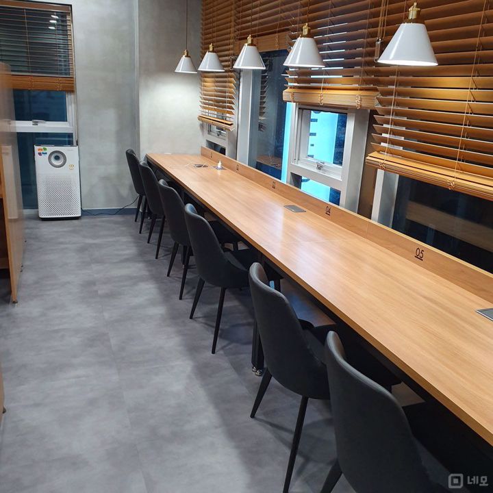 장안동 최신 시설 완비된 스터디 카페 매물의 3번째 사진