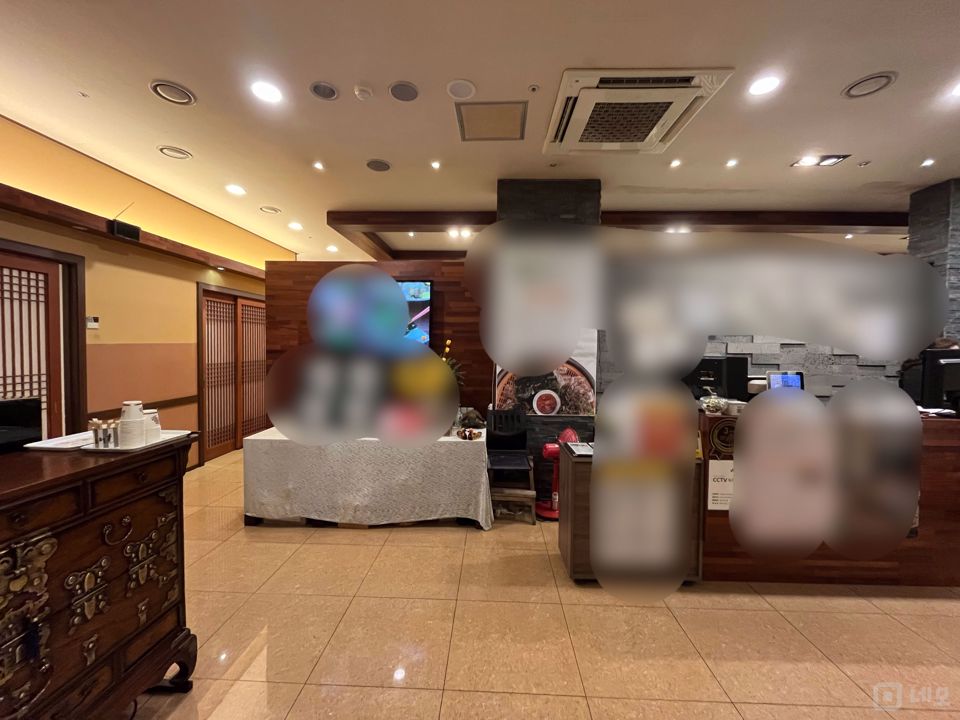 시설 집기 포함, 접근성 좋은 도곡동 뱅뱅사거리 부근 지하1층 대형음식점 매물의 1번째 사진