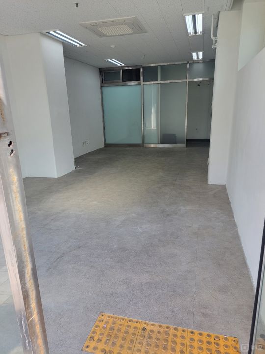 편의점 무인가게 아파트 단지 1층 입구 무권리 상가점포입니다 매물의 18번째 사진