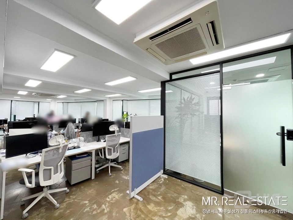 사진有.주차2대.인테리어.냉난방기完.논현역. 매물의 4번째 사진