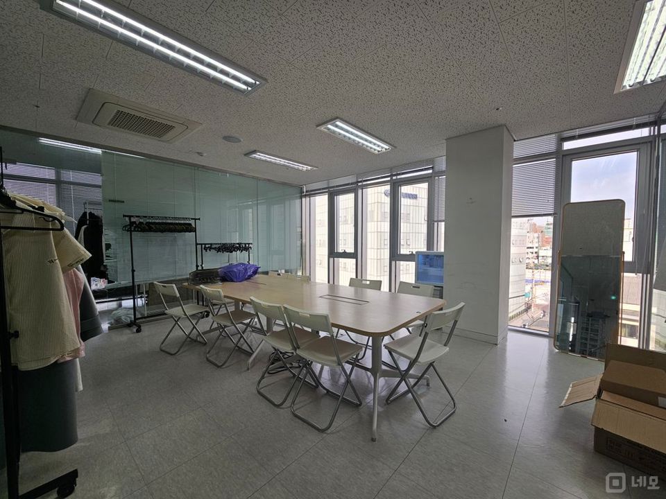 한개층 단독사용. 역세권. 인테리어 깔끔 매물의 8번째 사진
