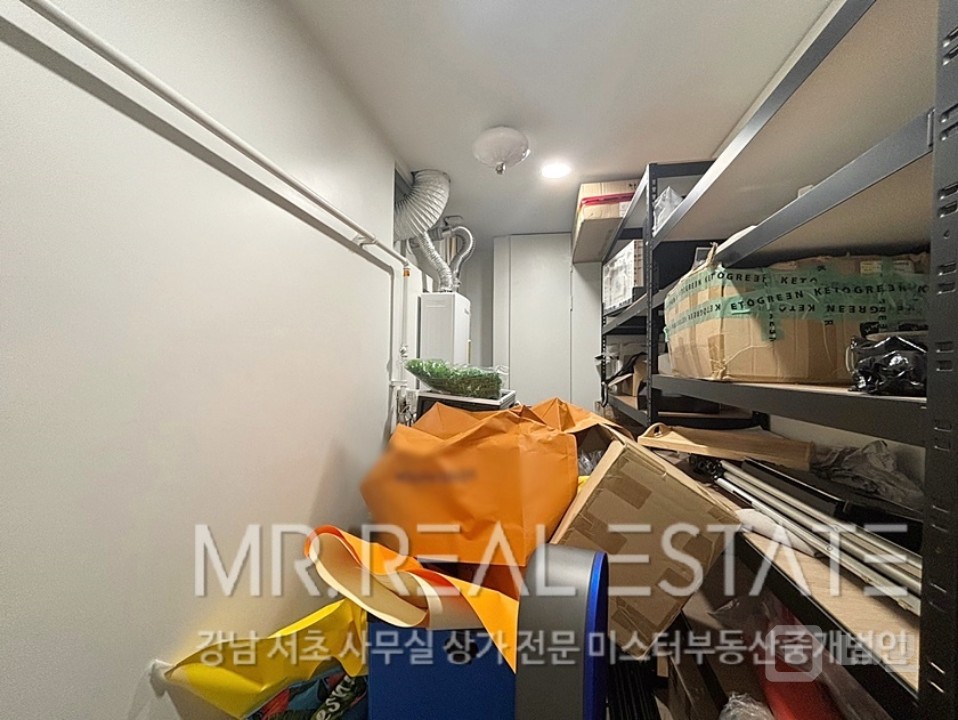 도산공원사거리.대로변.인테리어ACE사무실.발렛가능 매물의 21번째 사진