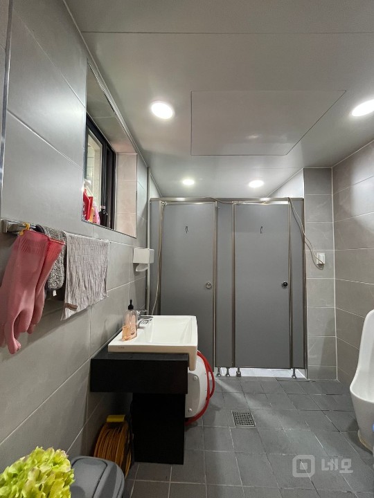 인테리어, 시설 완비 된 상가, 사무실, 3면 창으로 개방방 우수 매물의 14번째 사진